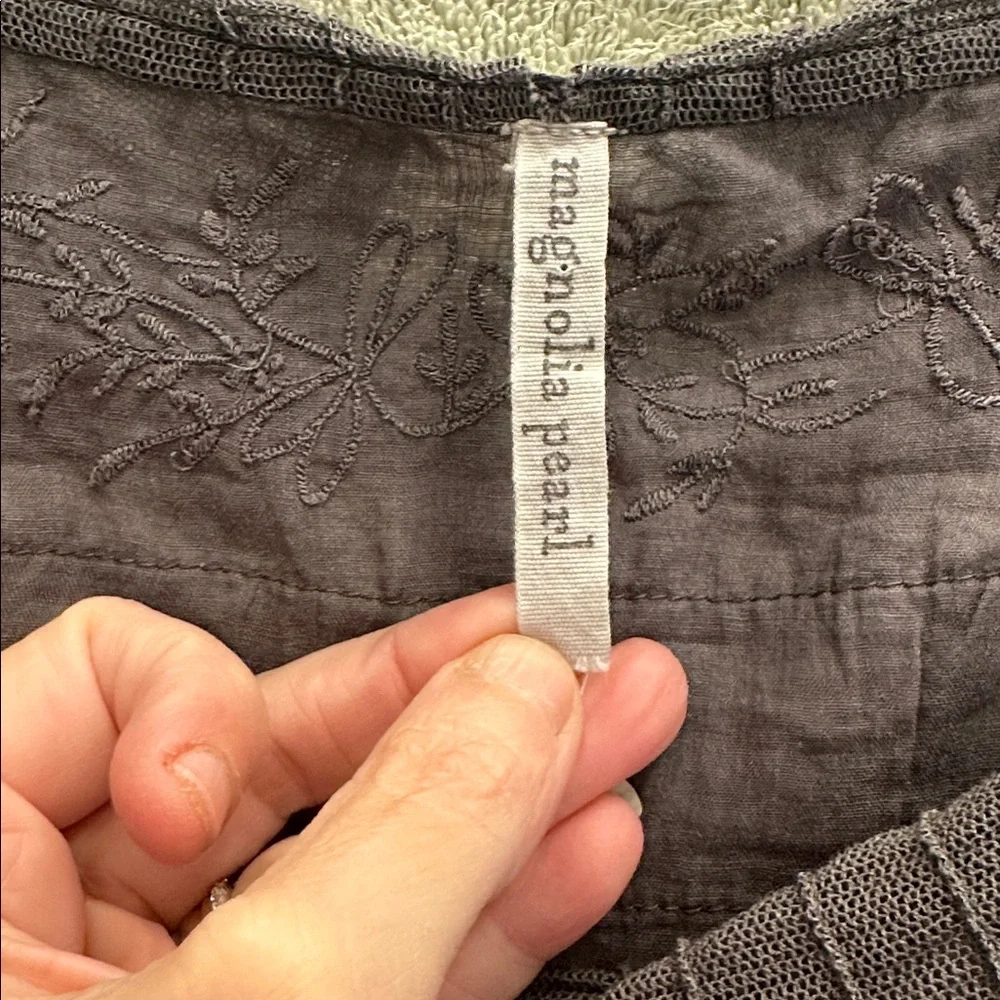 Magnolia Pearl Linen Ramie Anna Cecilie Embroidered Slip - Picture 4 of 6